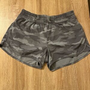 Athleta Girl Gray Camouflage Athletic Shorts Size L 12